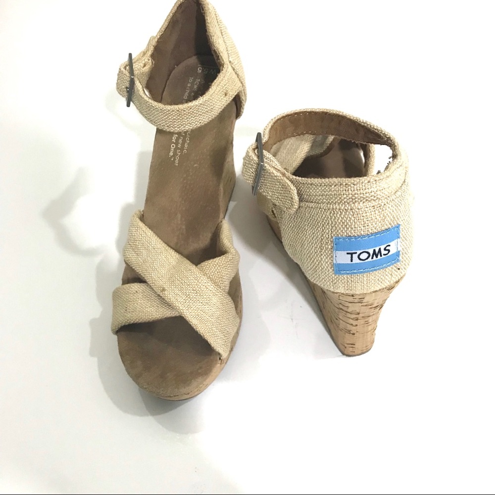 Tom’s 5 1/2 Strappy Natural Sienna Cork Wedge